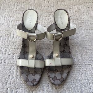 Gucci Open Toe Sandals